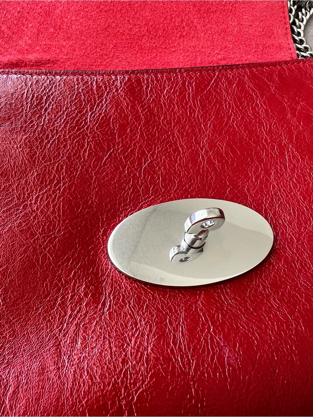 Mulberry Triple Chain Lily in Lancaster Red - Picture 6 of 14